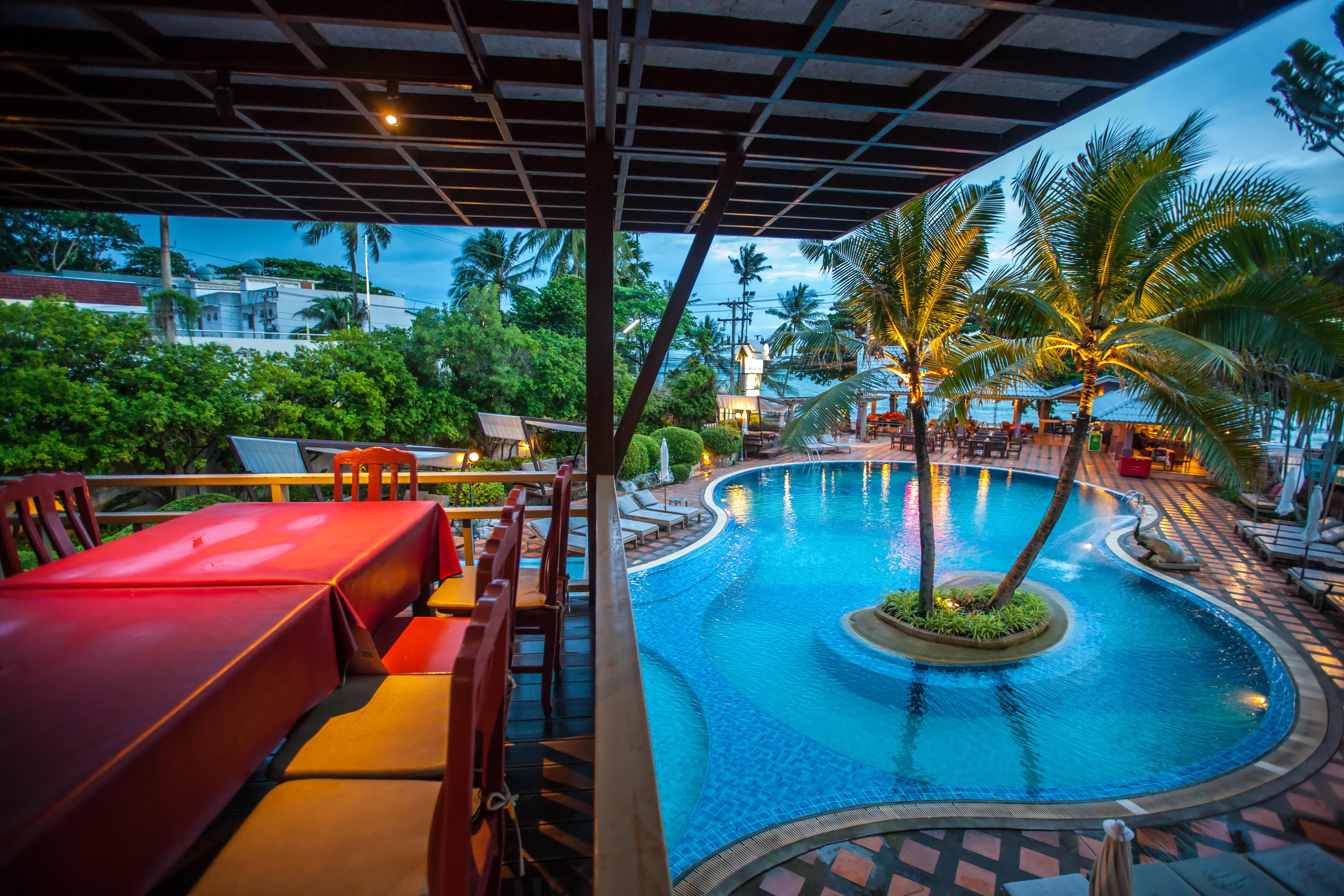 Natural Park Resort Pattaya Buitenkant foto