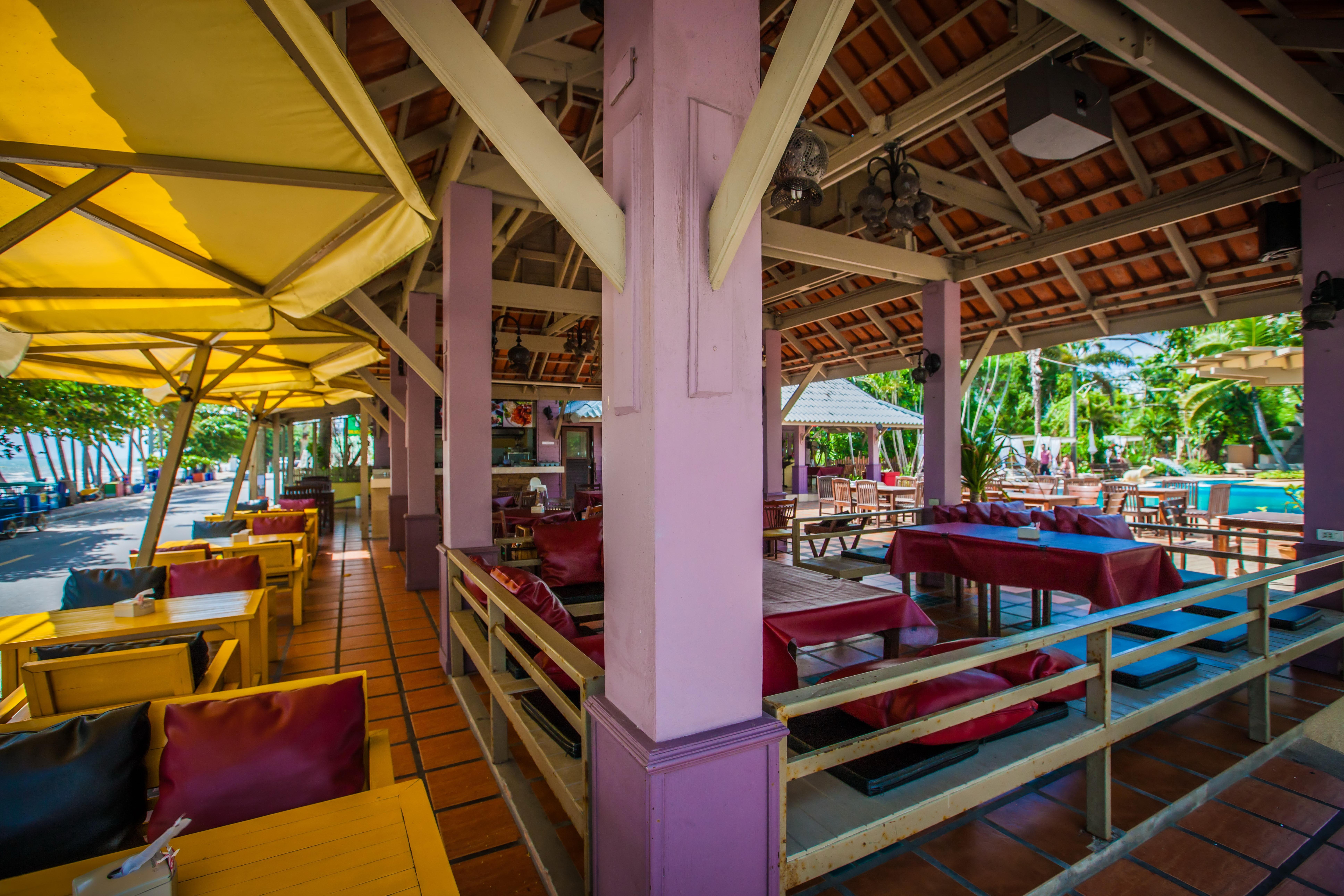 Natural Park Resort Pattaya Buitenkant foto