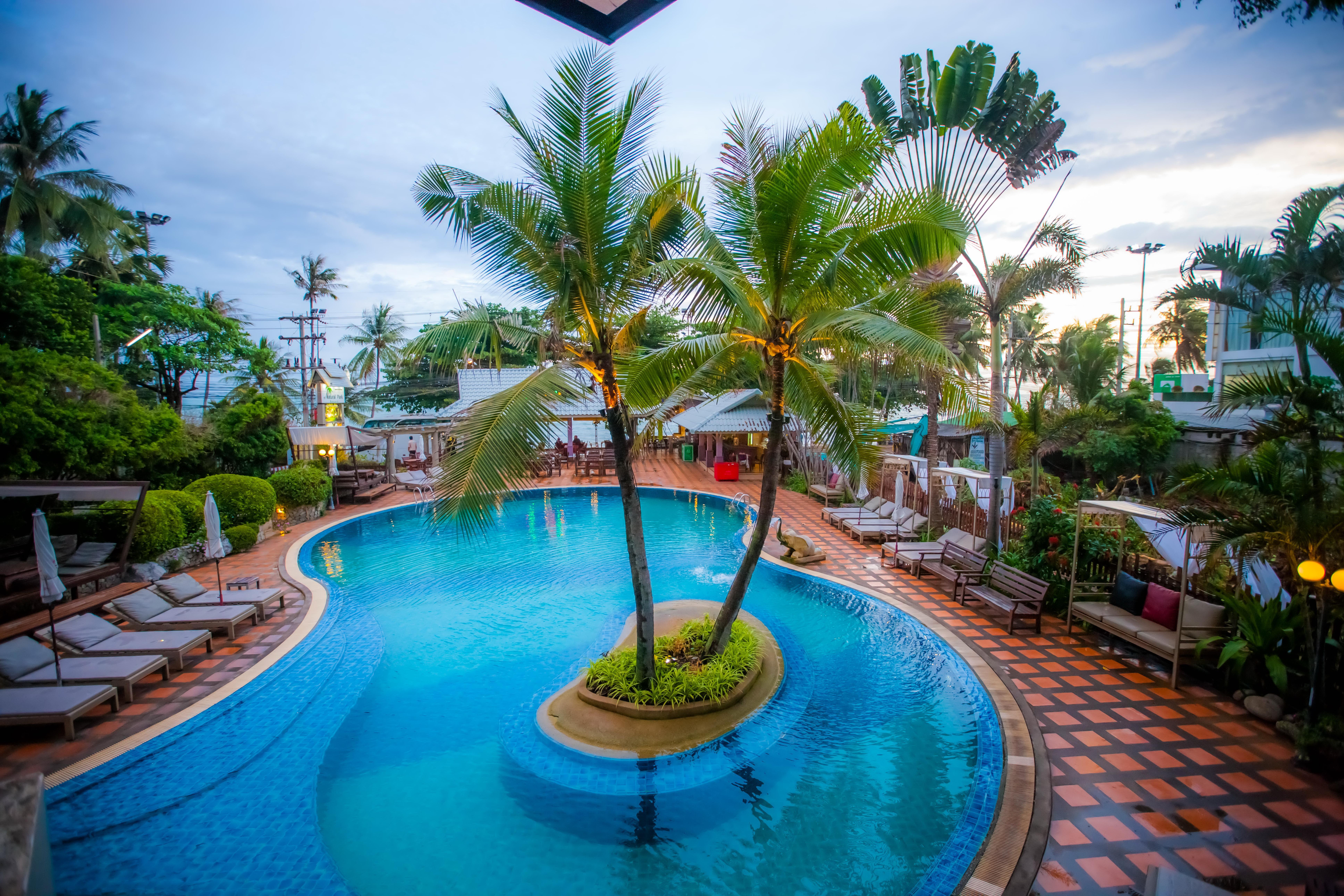 Natural Park Resort Pattaya Buitenkant foto