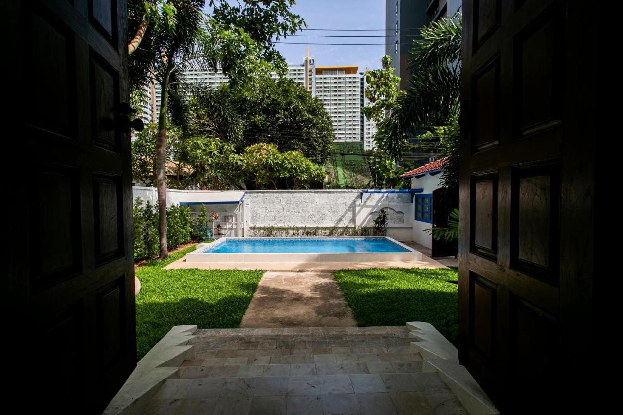 Natural Park Resort Pattaya Buitenkant foto