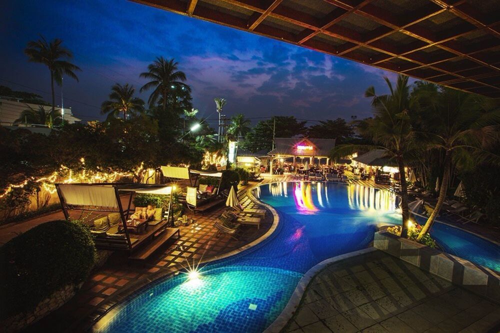 Natural Park Resort Pattaya Buitenkant foto